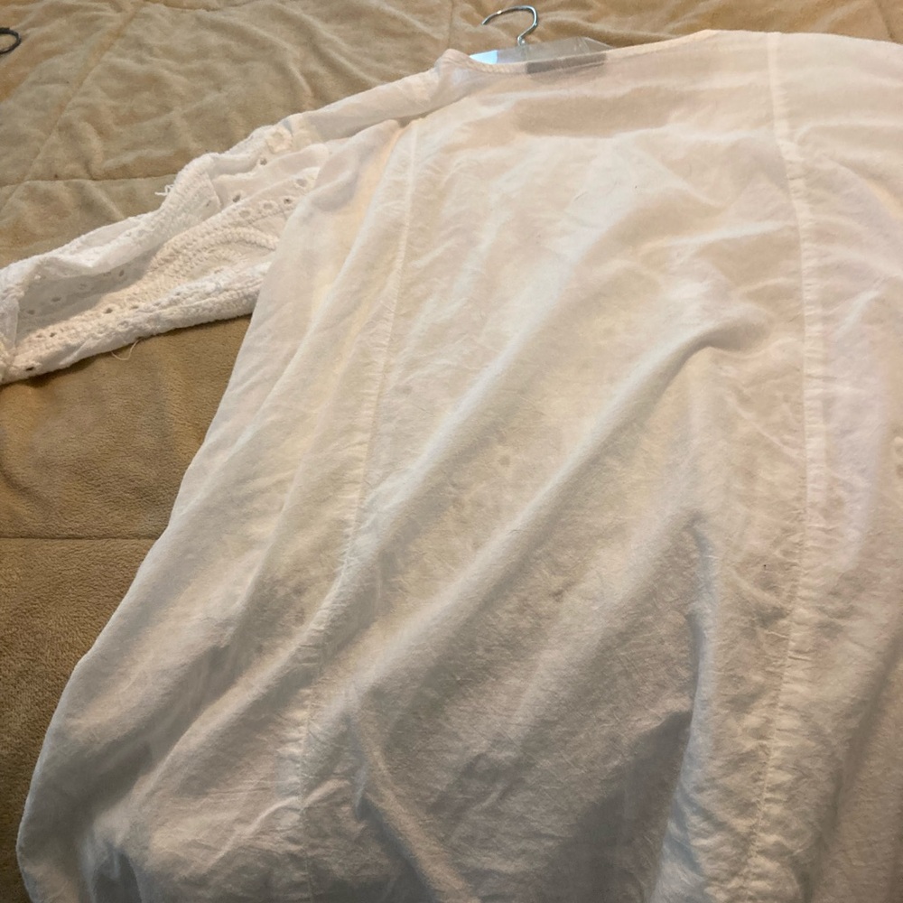 Soft Surroundings Cream Lace Detail Top